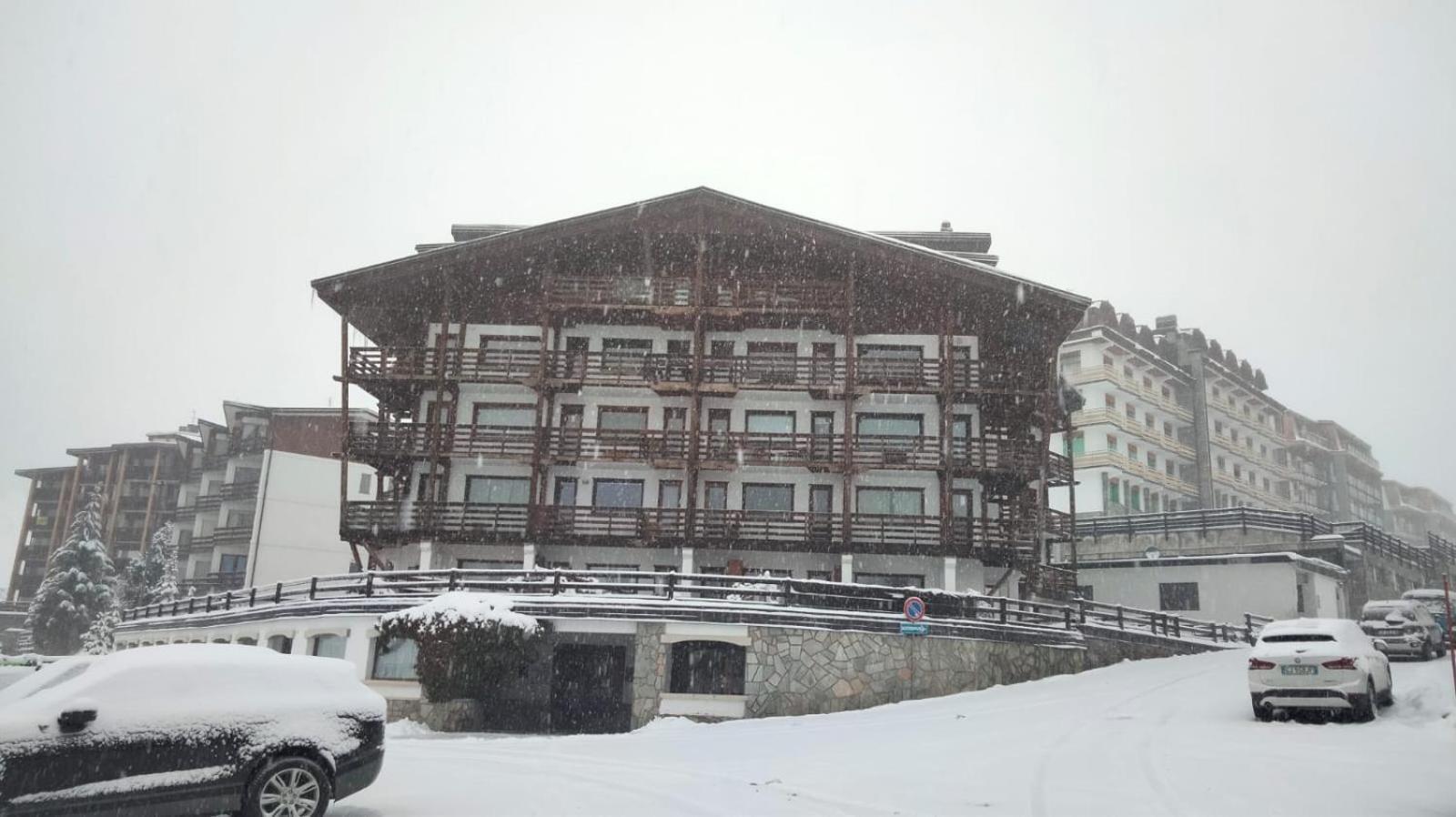 New Condominio Royal Colle Colle Sestriere Eksteriør billede
